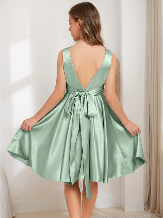 Elegant A?Line Square Neck Sleeveless Deep V?Back Knee?Length Junior Bridesmaid Dress