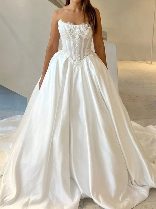 Luxurious Ball Gown Sweetheart Sleeveless Structured Back Floor Length Wedding Dress
