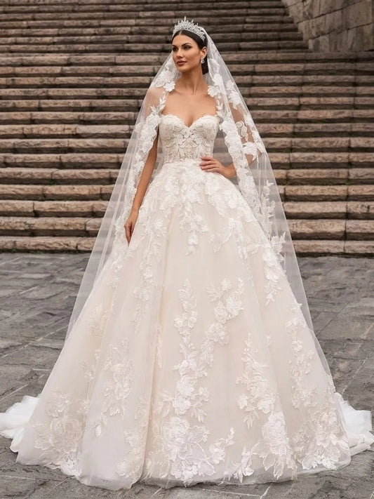 Romantic Ball Gown Sweetheart Sleeveless Open Back Floor Length Wedding Dress