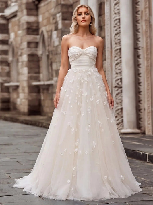 Romantic A Line Sweetheart Sleeveless Open Back Floor Length Wedding Dress