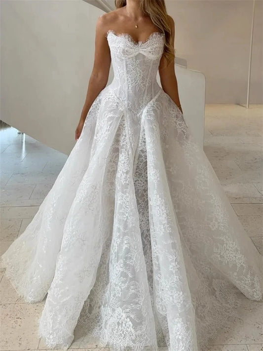 Romantic Ball Gown Sweetheart Sleeveless Button Back Floor Length Wedding Dress