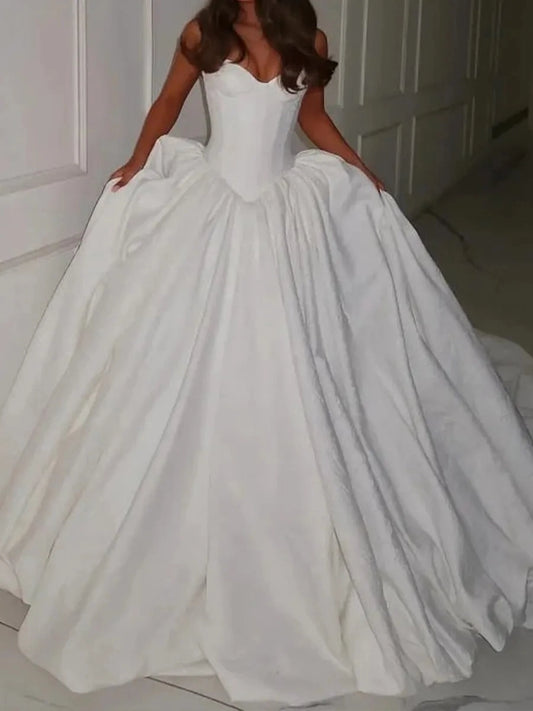 Elegant Ball Gown Sweetheart Strapless Structured Back Floor Length Wedding Dress