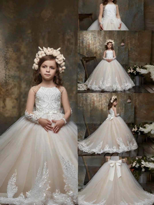 Elegant Ball Gown Square Neck Sleeveless Bow Back Train Length First Communion Dress