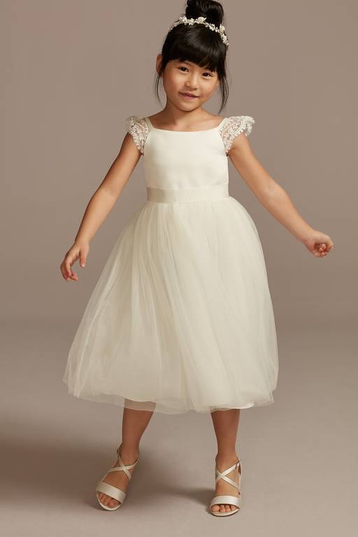 Elegant A-Line Round Neck Lace Cap Sleeve Bow Back Tulle Flower Girl Dress