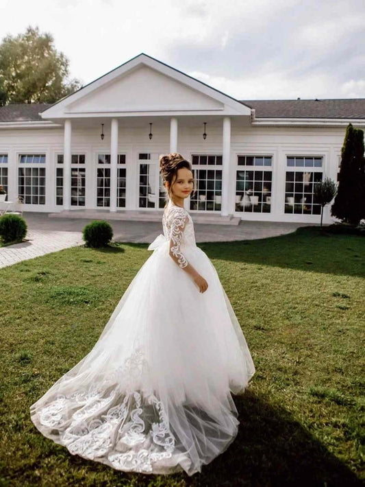 Elegant Ball Gown V?Neck Long Sleeve Bow Back Train Length First Communion Dress